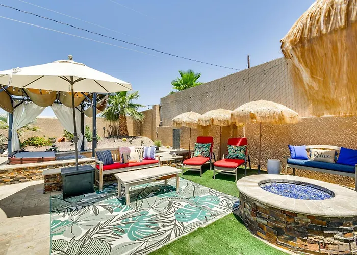 Outdoor Oasis: W/ Hot Tub In Havasu *