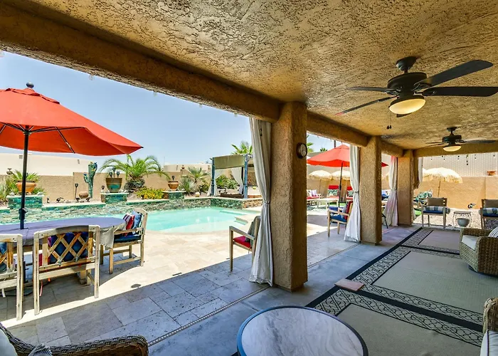 Outdoor Oasis: W/ Hot Tub In Havasu Ferienhaus *